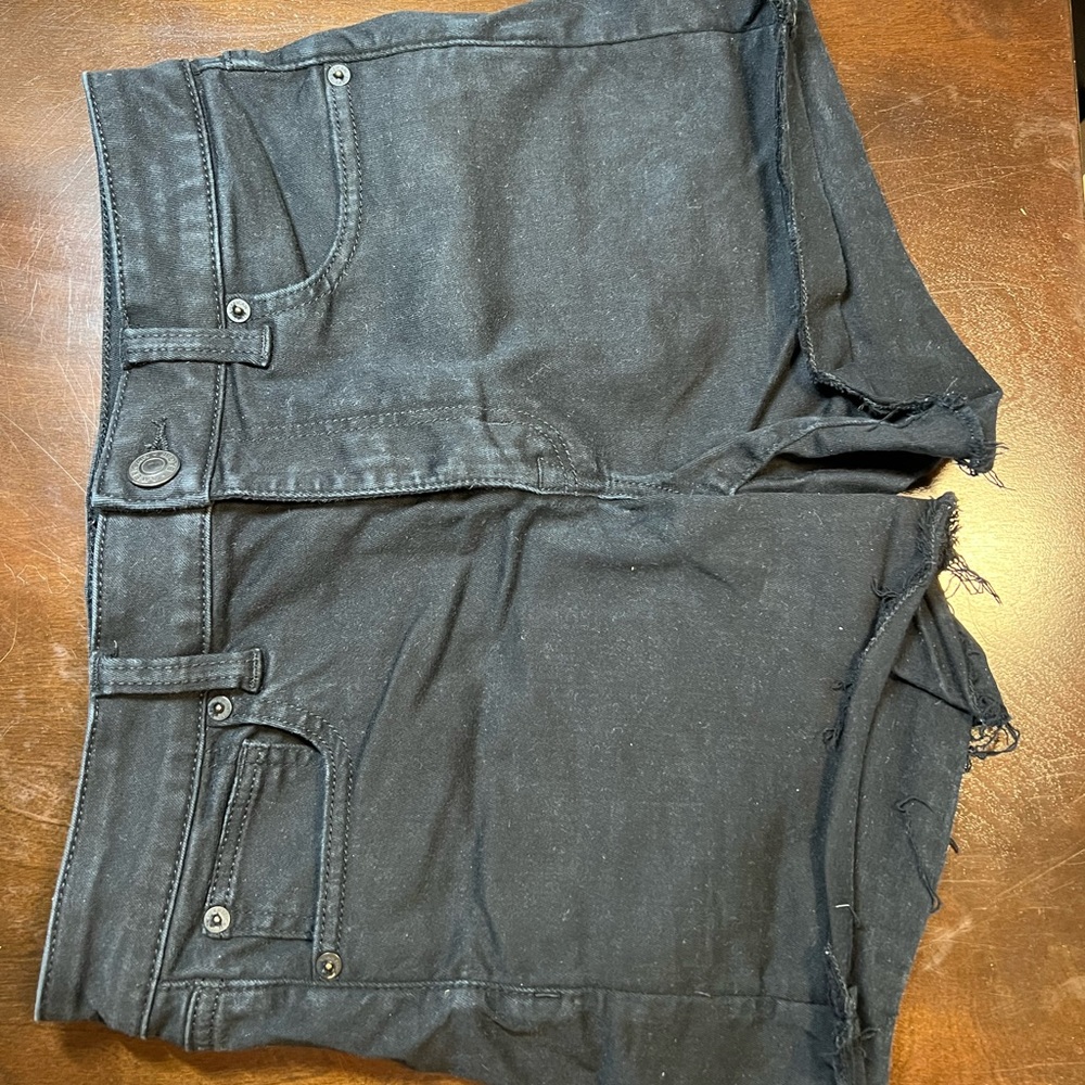 American eagle black high waisted denim shorts, size 8 next level stretch